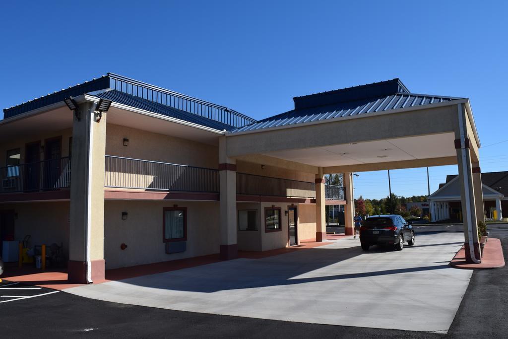 Royal Inn & Suites Douglasville Dış mekan fotoğraf